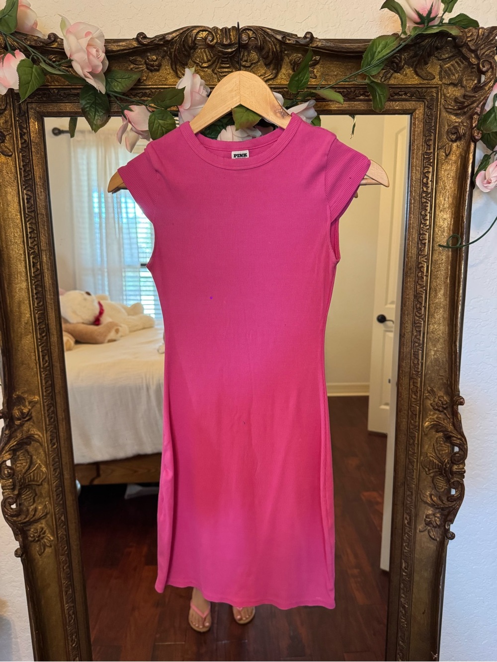 PINKVictoria's Secret Ribbed Cap-Sleeve body con Dress in Hot Pink